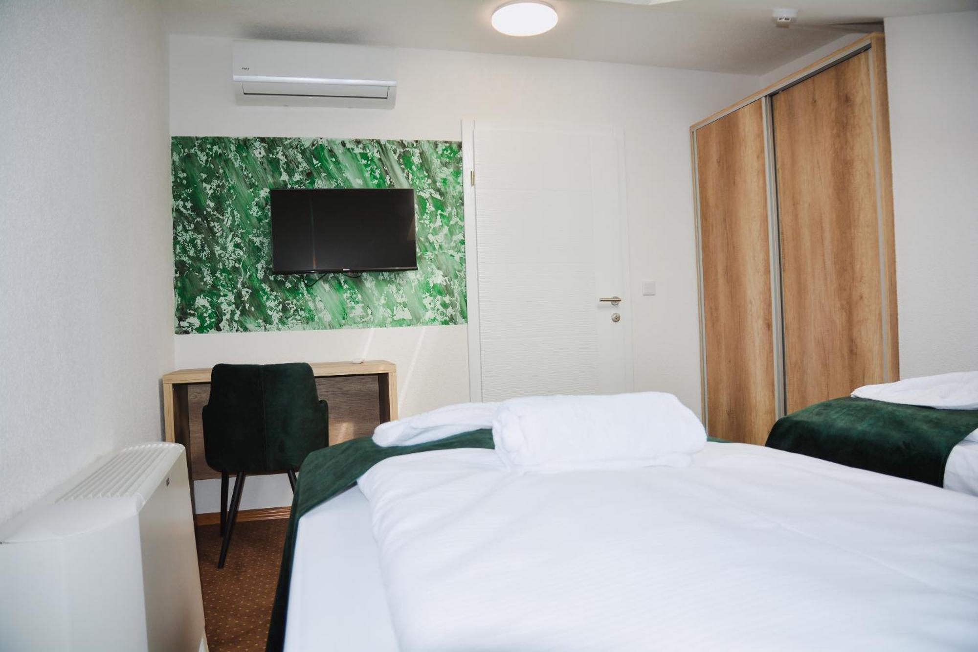 Hotel Divanhana Брчко Екстер'єр фото