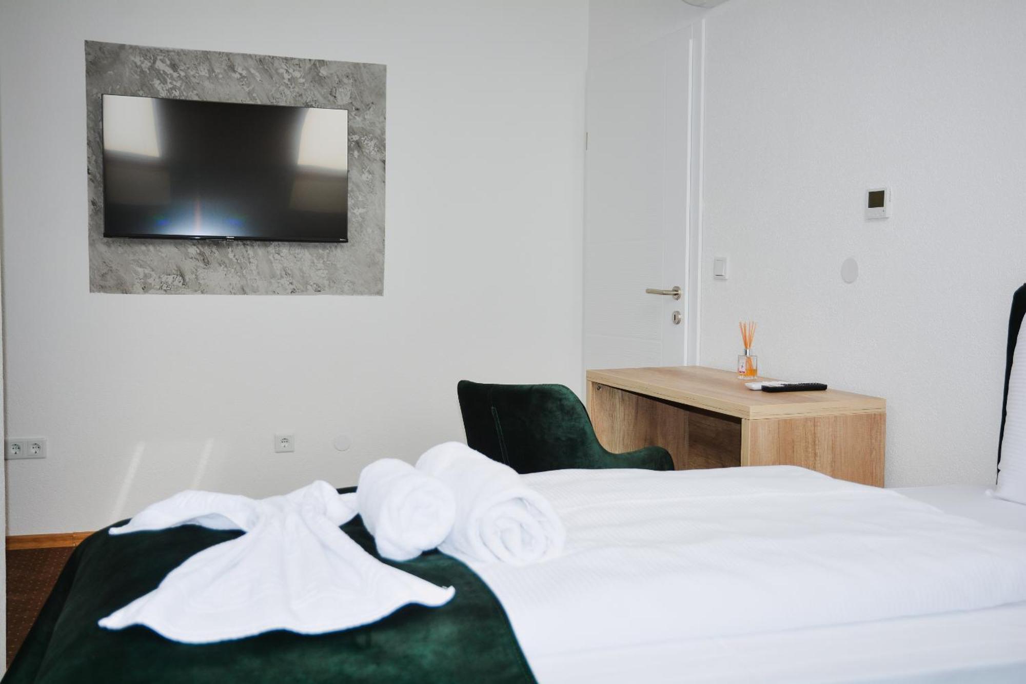 Hotel Divanhana Брчко Екстер'єр фото